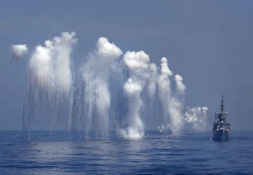 Chaff is set off from a Knox-class frigate during the Han Kuang military exercise held about 10 nautical miles eastern of the port of Hualien