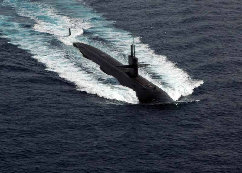 Kapal Selam Kelas Los Angeles USS Norfolk (SSN-714) salah satu dari beberapa kapal serangan kelas Los Angeles US Navy.