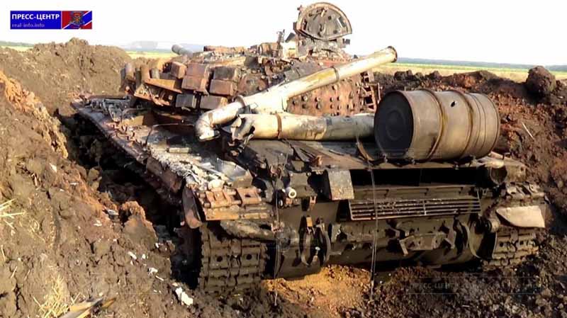 destroyedtanks011-30