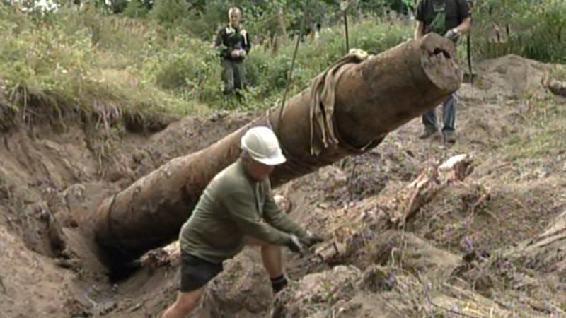 15-ton cannon