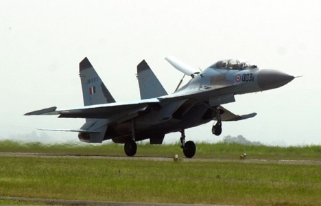 India Akan Latih Pilot Vietnam Terbangkan Sukhoi