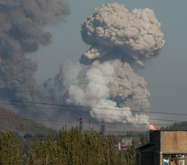 Foto-foto Ledakan Ala Nuklir di Donetsk