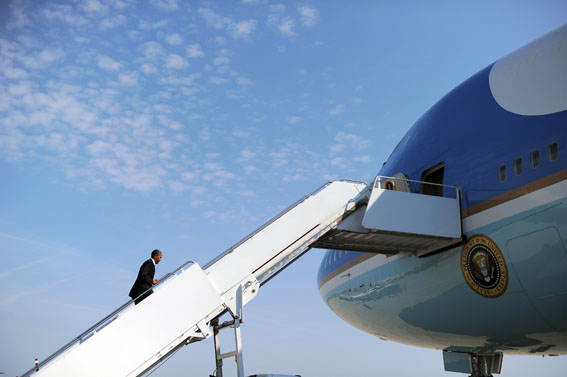 Berapa Biaya Sejam Terbang Air Force One?