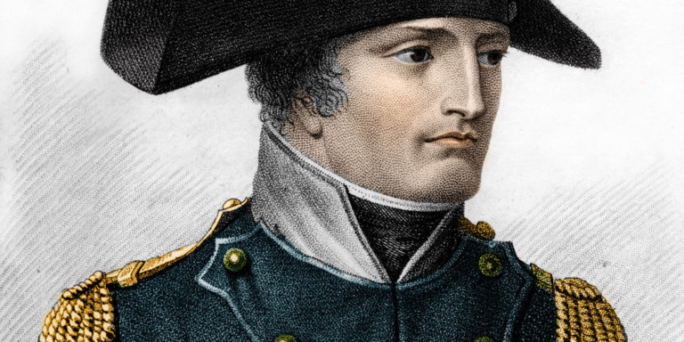 Topi Napoleon Hendak Dilelang, Tertarik?