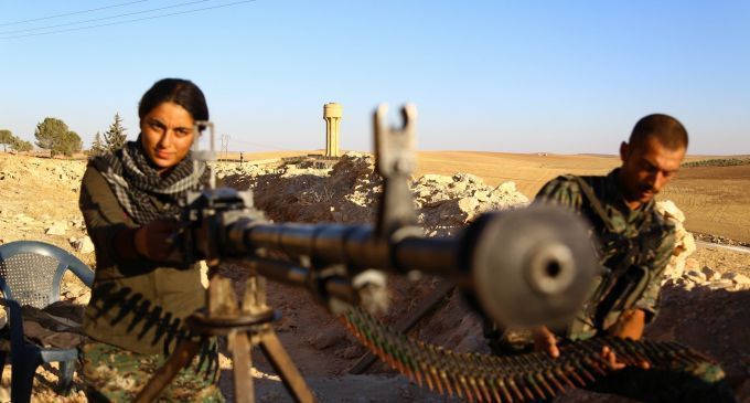 Kurdi Desak Mundur ISIS dari Kobane