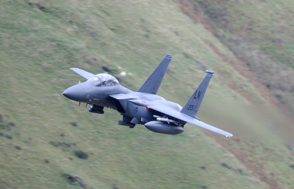 Aksi Keren Keren Mach Loop 2 Strike Eagle