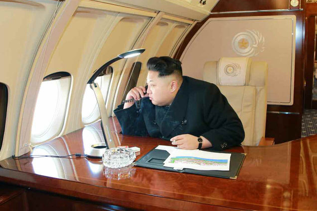 Melihat Kim Jong Un di Air Force One