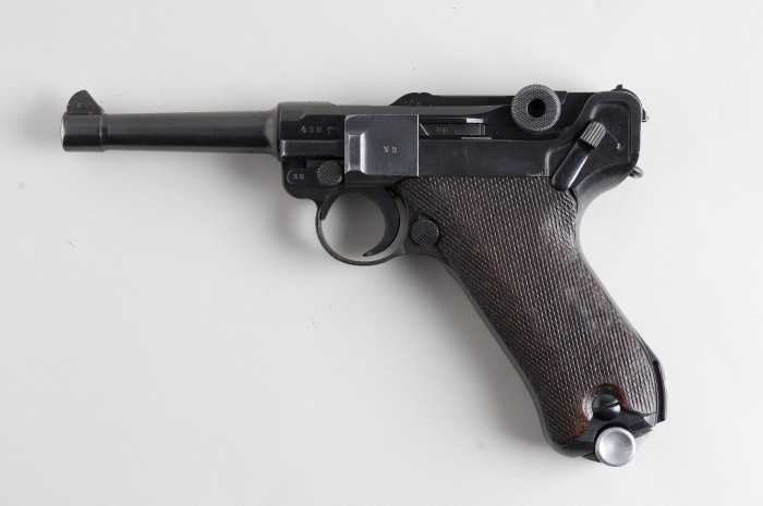 Luger P08, Mistis Abadi Pistol Nazi