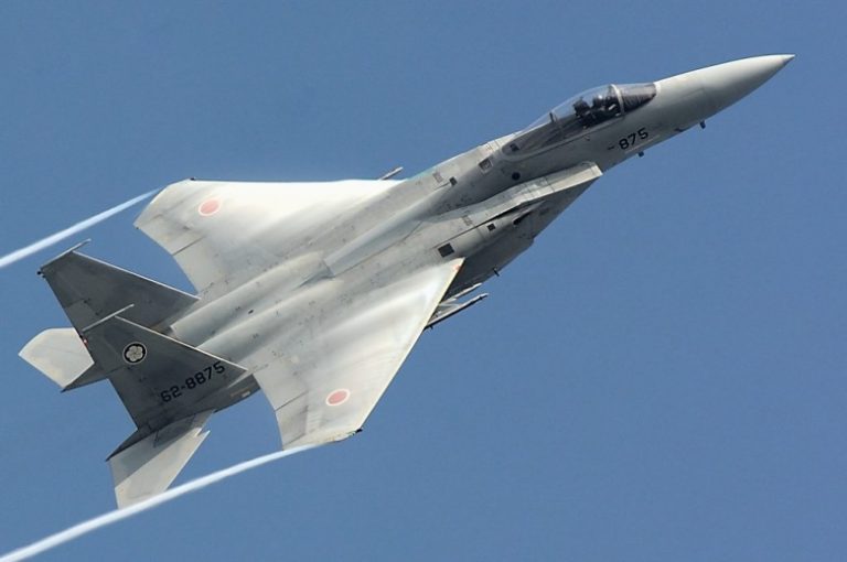 Jepang Bantah F-15 Mereka Ganggu Pesawat China