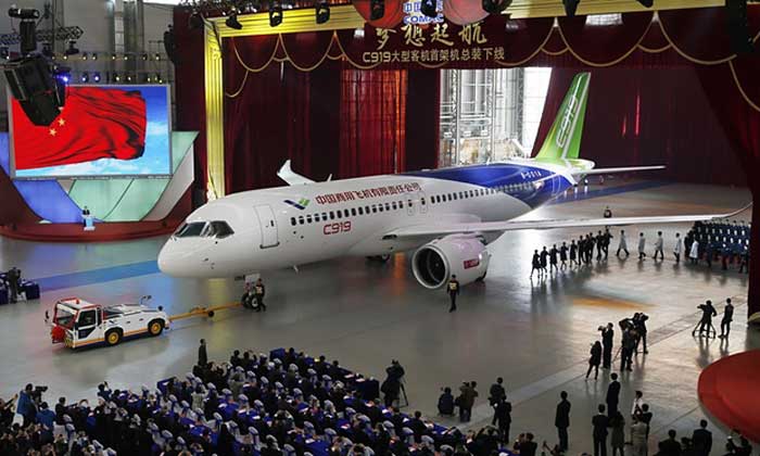 COMAC Ancaman Serius Bagi Boeing dan Airbus