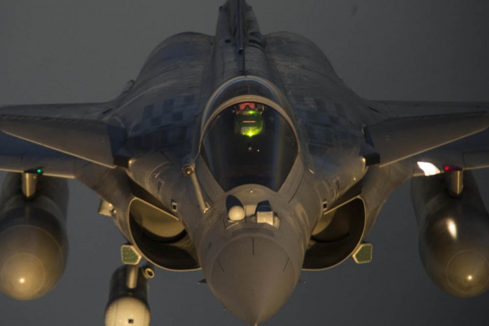 Jet Tempur Dassault Rafale Menuntut Perhatian Anda