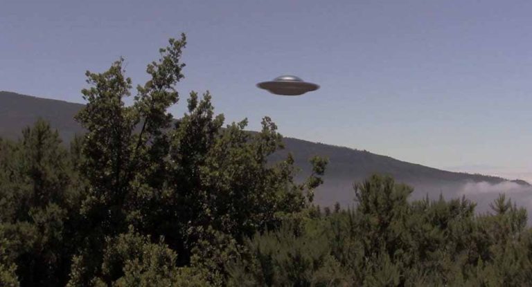 CIA Rilis Ribuan Dokumen tentang UFO