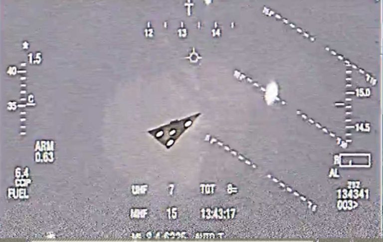 Rekaman Rahasia F-16 dan A-10 Memburu UFO Bocor