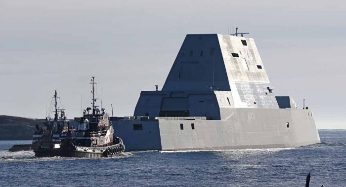 USS Zumwalt Bersiap Tembakkan Rudal Perttama