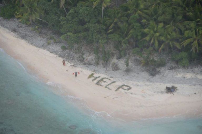 Poseidon AS Temukan 3 Orang yang Terdampar di Pulau Terpencil Pasifik