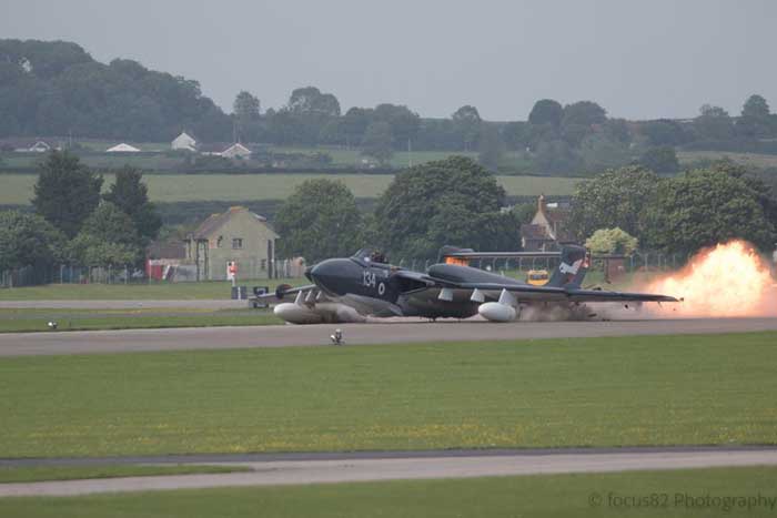 Sea Vixen Terakhir Terpaksa Mendarat dengan Perut