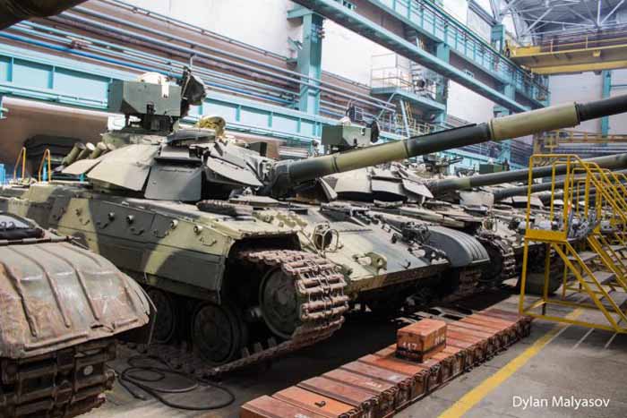 Rusak Berat Karena Perang, Ukraina Pulihkan 50 T-64BM Bulat