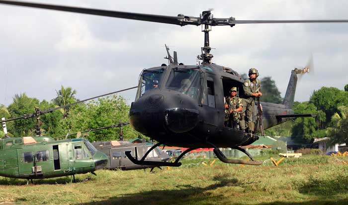 Jepang Bantu Huey Filipina Agar Tetap Terbang