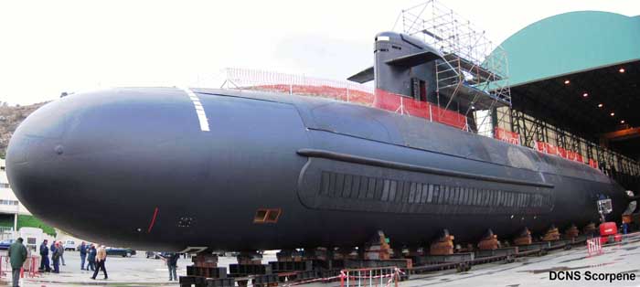 Kapal Selam Scorpene Ketiga India Siap Menyelam