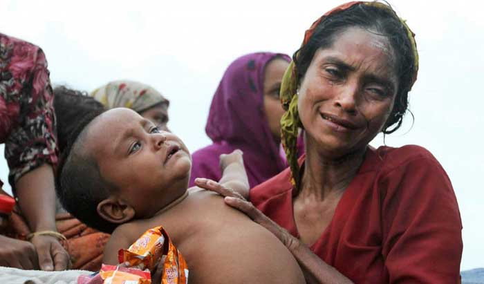 Mayat Anak-Anak dan Wanita Rohingya Berbaring di Pantai Terpencil