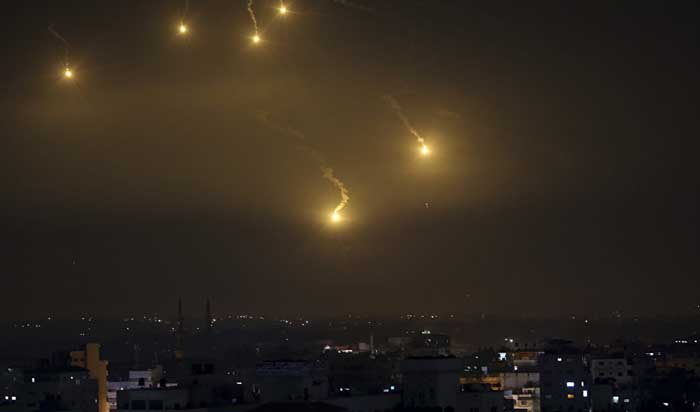 Israel Intersep Tiga Roket dari Jalur Gaza