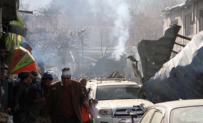 Ambulans Meledak di Afghanistan, Hampir 100 Orang Tewas