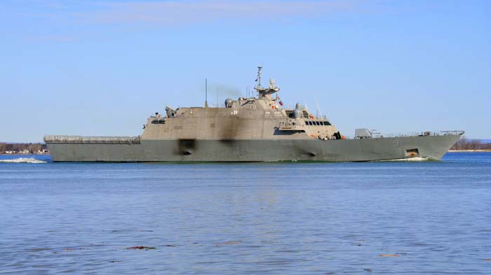 3 Bulan Terjebak Es, USS Little Rock Akhirnya Bisa Pulang