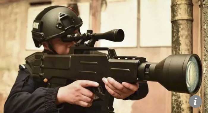 Seberat AK-47, Senapan Laser China Bisa Membakar Lawan dari Jarak 1 Km