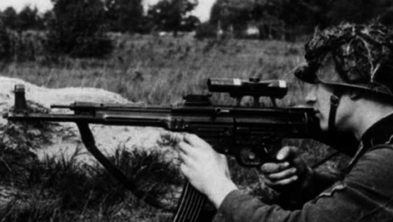 StG-44, Kakek Semua Senjata Serbu Modern Ini Nyaris Gagal Lahir Karena Hitler Membencinya