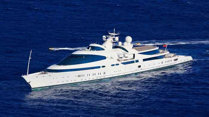 Superyacht Paling Mewah Ini Dibangun dari Frigat Berusia 40 Tahun