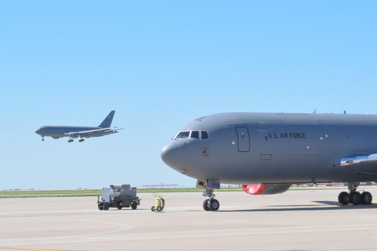 Kunci Tidak Aman, Tanker KC-46 Dilarang Bawa Kargo dan Penumpang