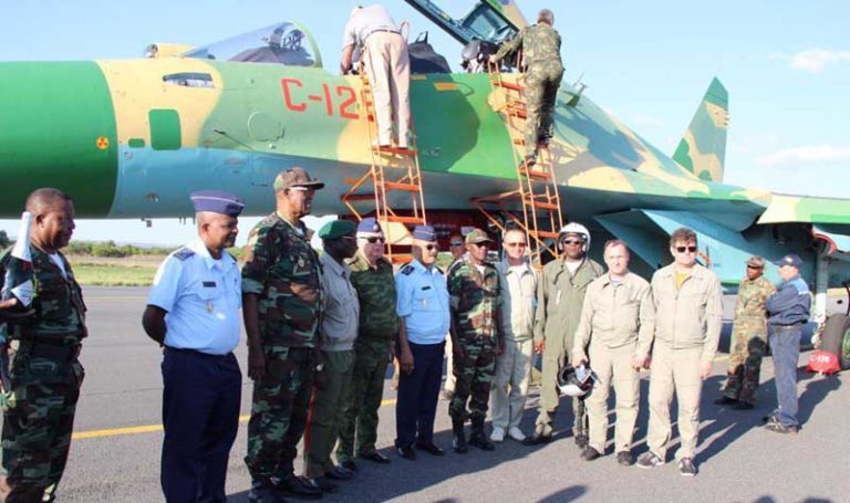 Belarusia Selesaikan Transfer 12 Su-30K ke Angola