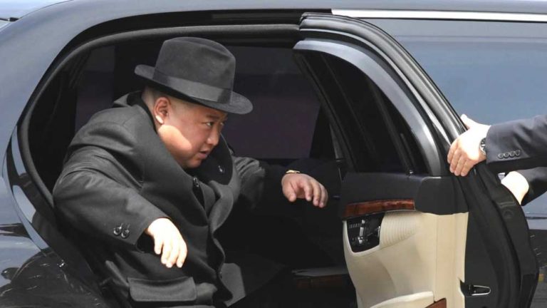 Lagi-Lagi Kim Jong un Diisukan Sekarat