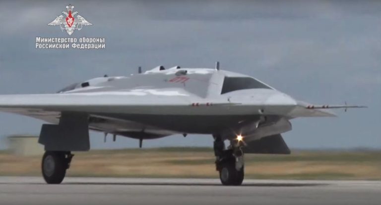 Rusia Ingin Drone Okhotnik Siap Tempur 2024, Apa Tidak Terlalu Ambisius?