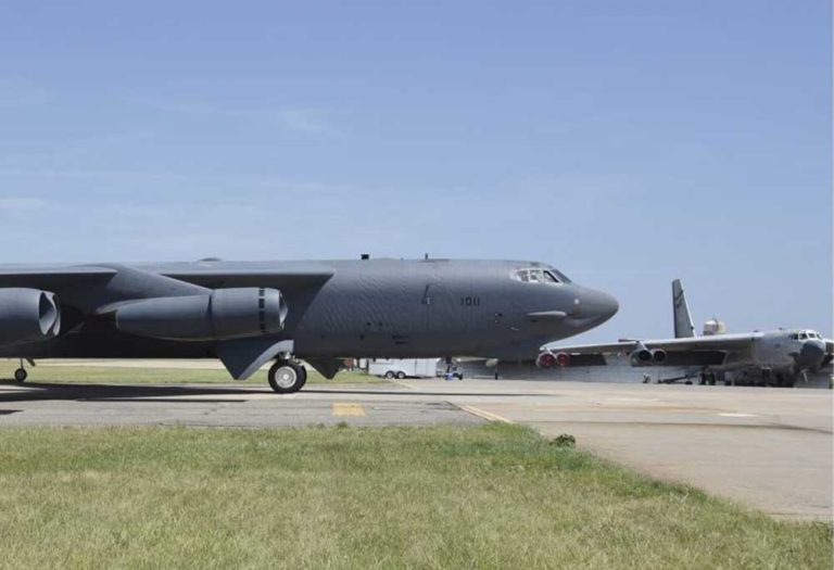 Berjaga Jika Diminta Serang Iran, Pentagon Kirim Skuadron B-52 ke Diego Garcia