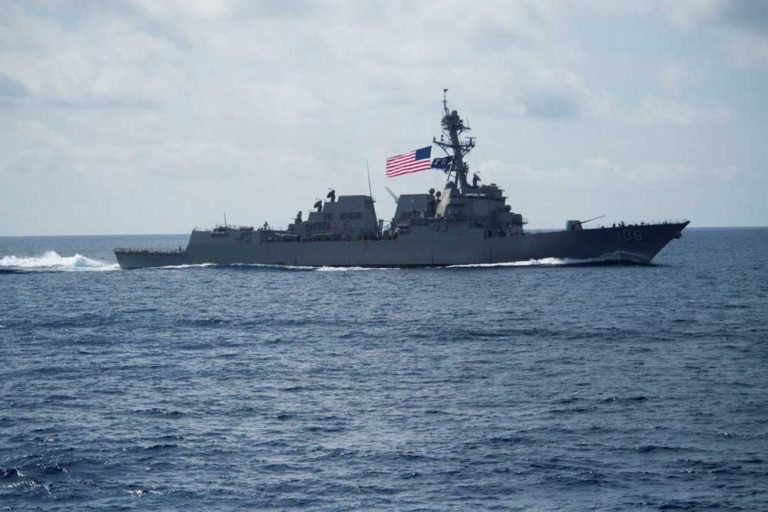 China Usir Destroyer Amerika dari Perairan Kepulauan Paracel