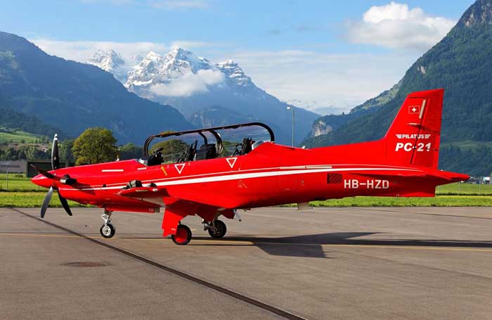 Spanyol Akuisi 24 Pilatus PC-21