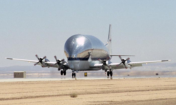 Super Guppy: Tua, Aneh, Sedikit Konyol, Tetapi Sulit Tergantikan