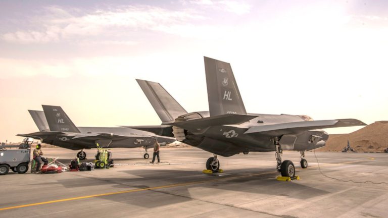 Dilema Abu Dhabi: Membeli F-35 atau Su-75