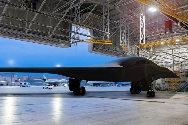 Lima B-21 Raider dalam Perakitan Terakhir